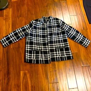 Plaid zip up jacket with leatherette detailing for pockets size 22 w